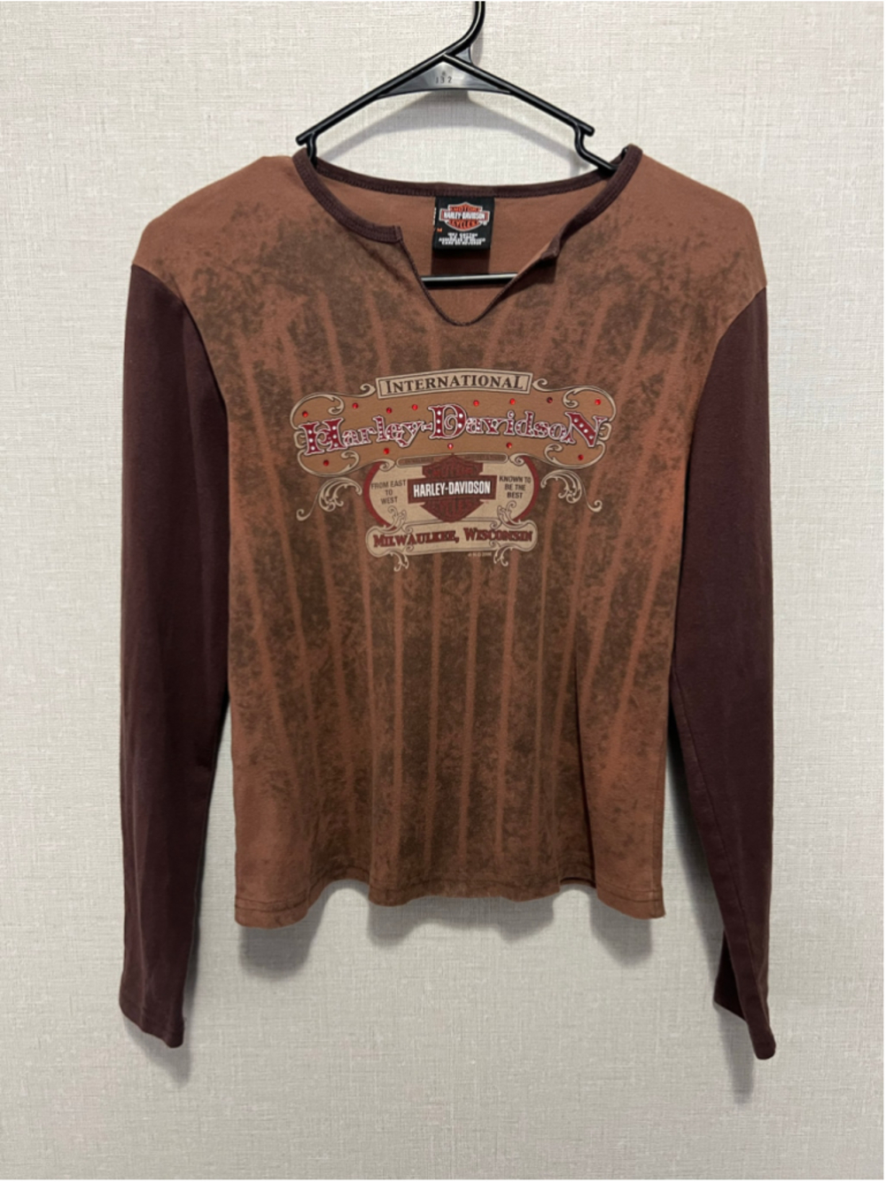 Harley Davidson International Y2K Brown Long Sleeve Graphic T-Shirt With Rhinest